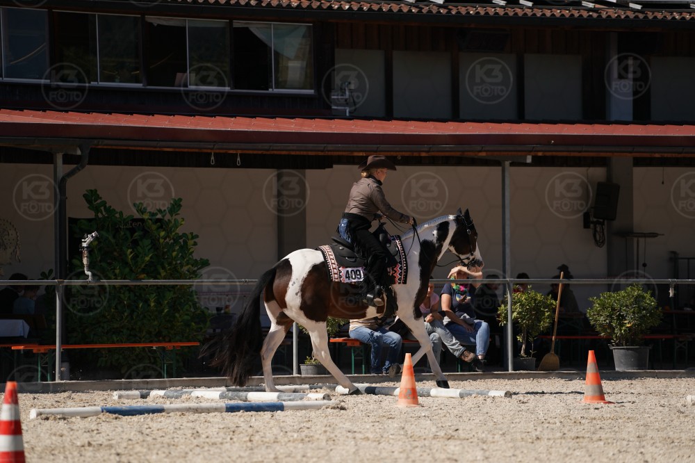 s_A_907813.JPG